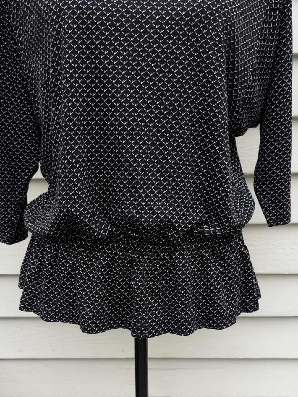 LOFT Elastic Waist 3/4 Sleeve Top - Picture 3 of 10